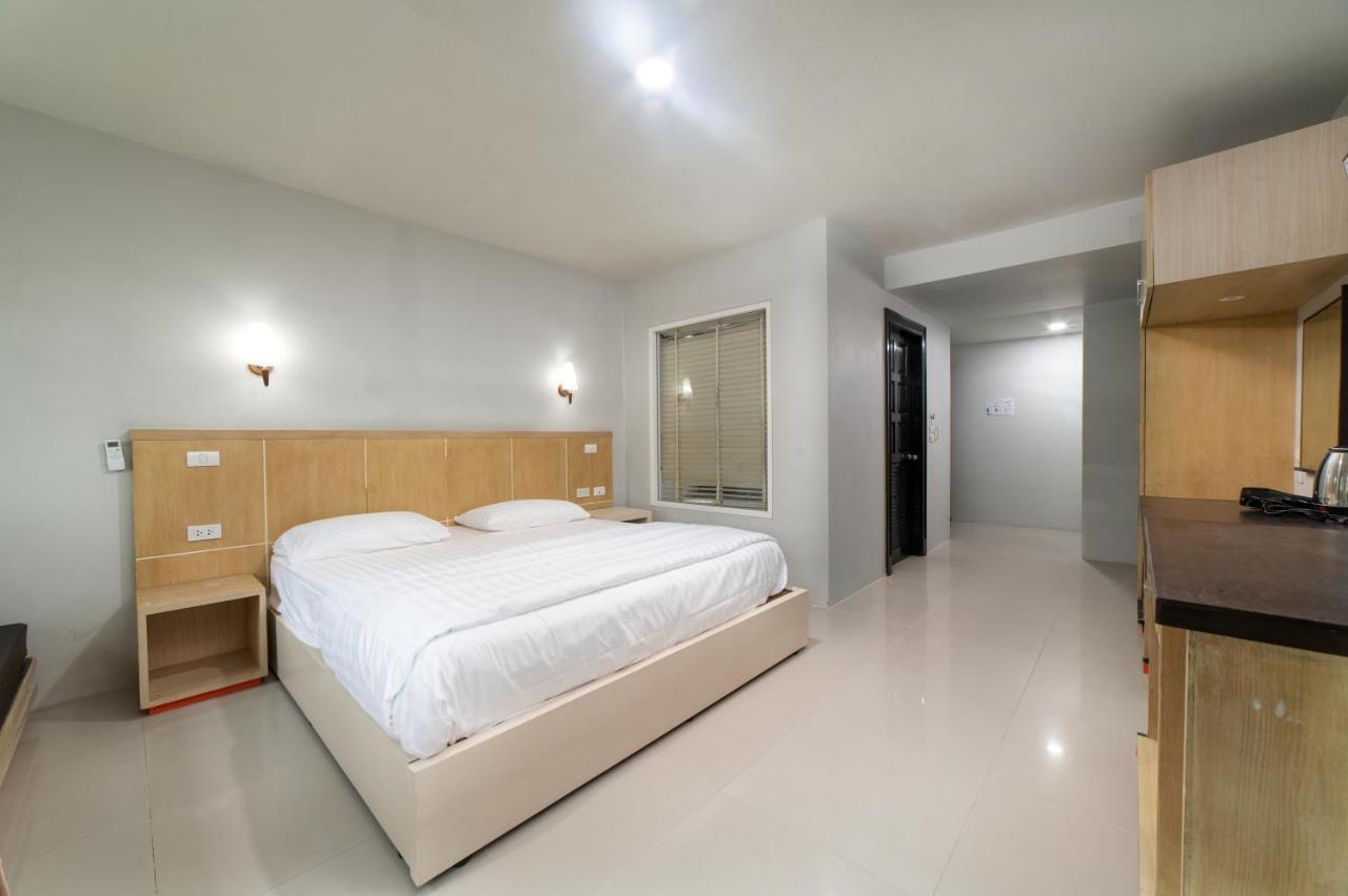 Gp House Phuket Patong Beach Esterno foto