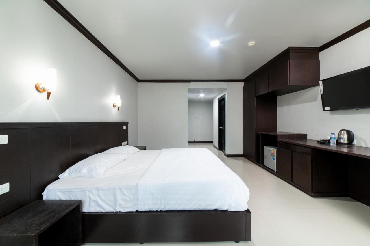Gp House Phuket Patong Beach Esterno foto