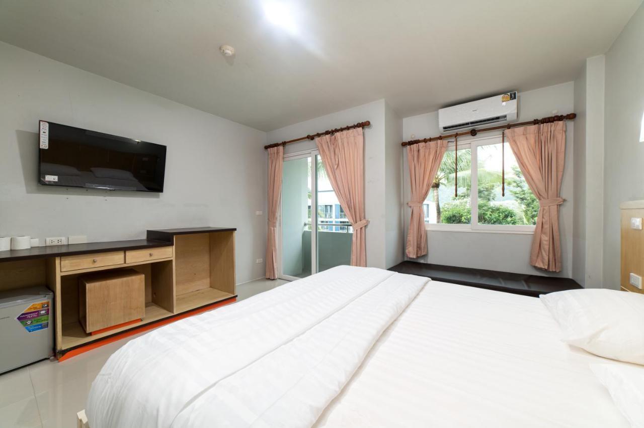 Gp House Phuket Patong Beach Esterno foto
