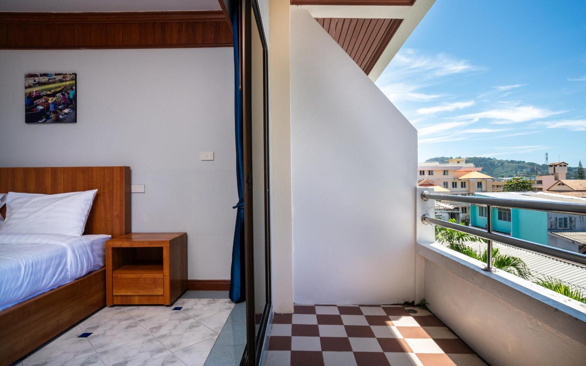 Gp House Phuket Patong Beach Esterno foto